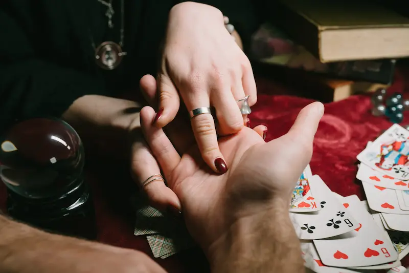 Love spell specialist offering powerful astrology solutions.